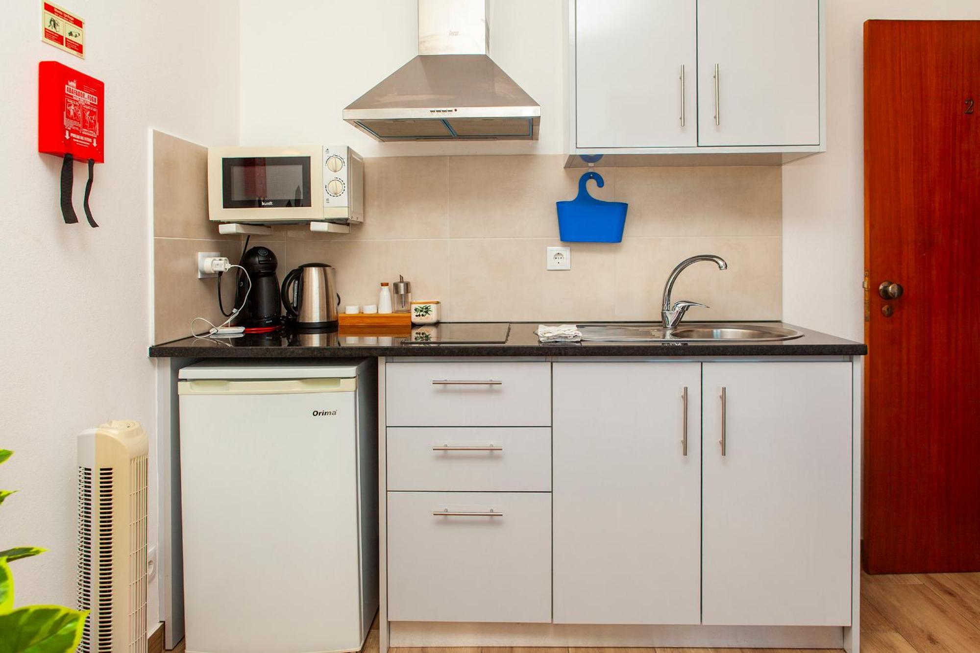 A38 - Rising Sun Top-Floor Flat Лагос Екстериор снимка