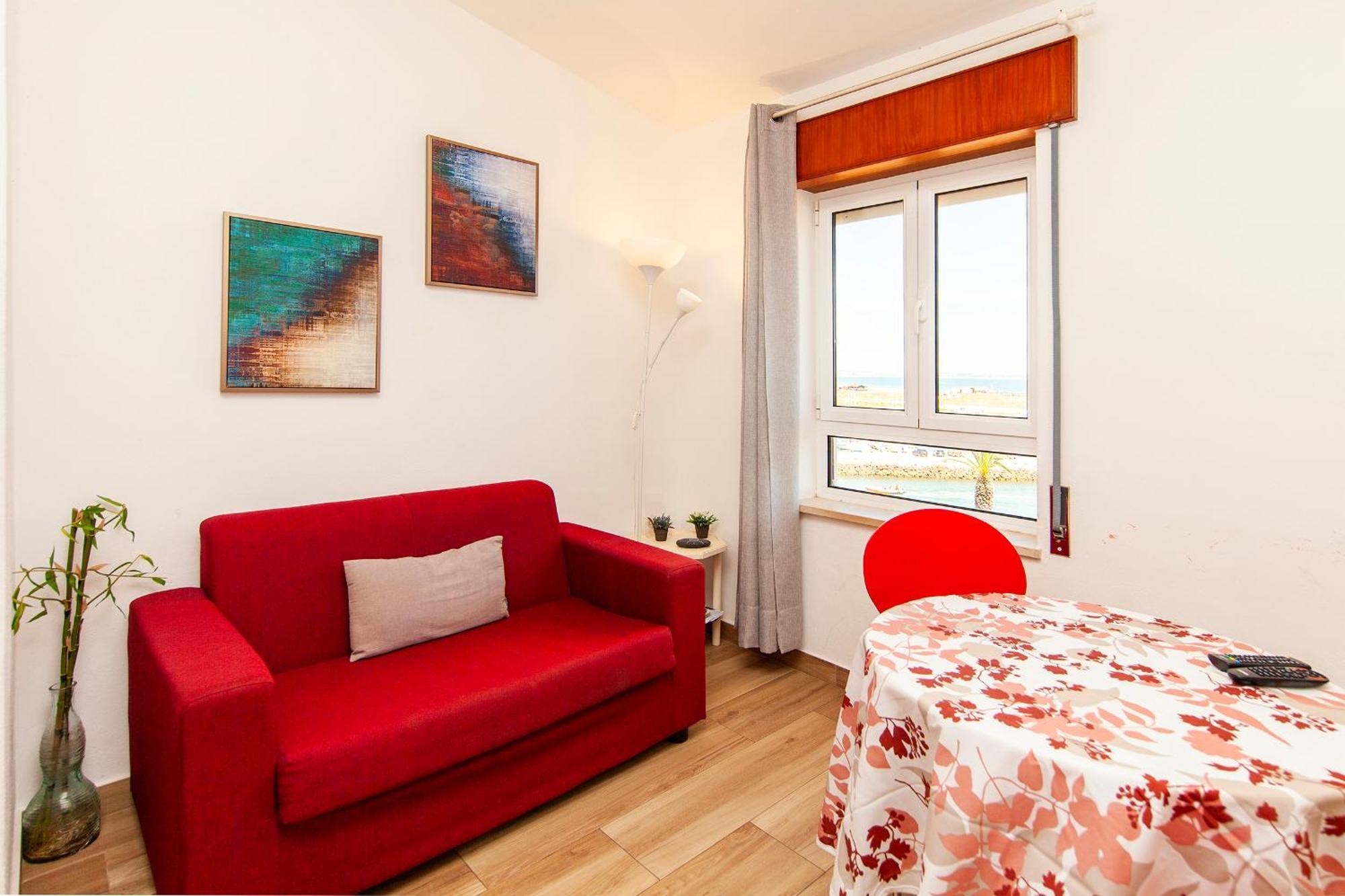 A38 - Rising Sun Top-Floor Flat Лагос Екстериор снимка