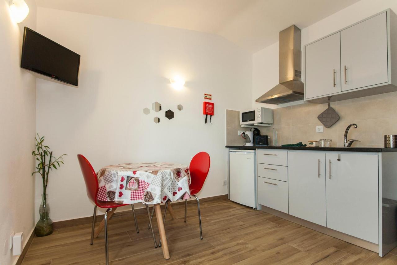 A38 - Rising Sun Top-Floor Flat Лагос Екстериор снимка